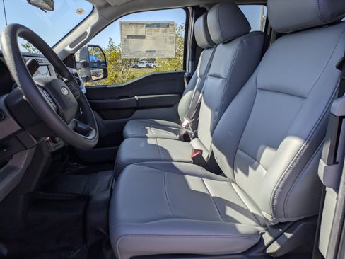 New 2025 Ford F450 XL w/ XL Chrome Package image 25