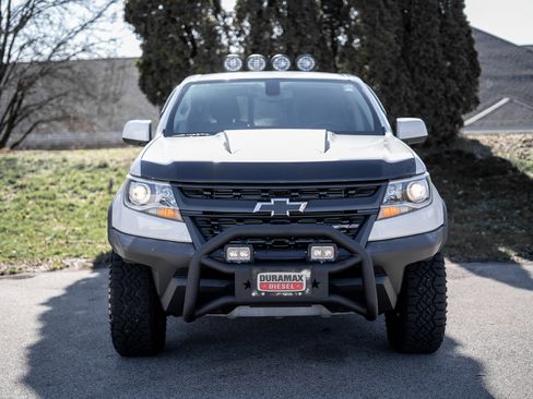 Used 2018 Chevrolet Colorado ZR2 image 2