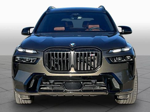 Used 2025 BMW X7 M60i AWD/4WD image 4