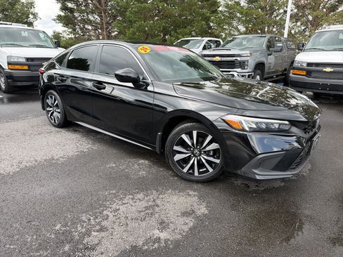 Used 2024 Honda Civic EX-L image 2