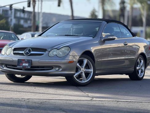 Used 2005 Mercedes-Benz CLK 320 Cabriolet image 1