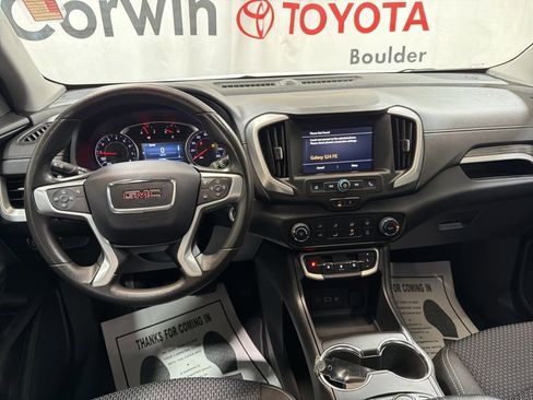 Used 2024 GMC Terrain SLE image 22