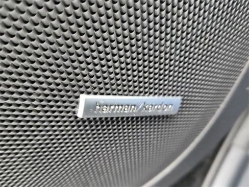 Used 2022 Subaru Ascent Touring image 32