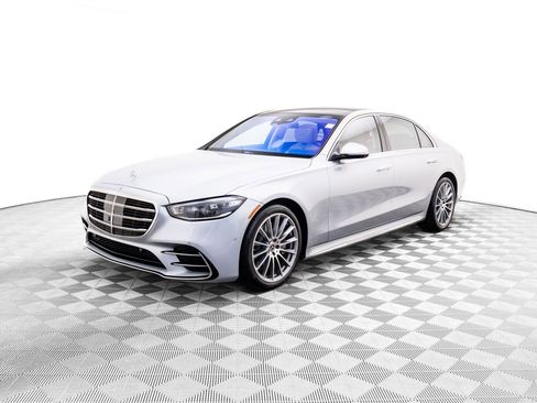 Used 2022 Mercedes-Benz S 580 4MATIC Sedan image 1