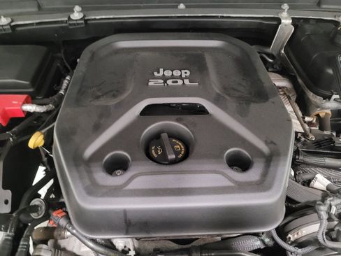 Used 2018 Jeep Wrangler Unlimited Sport AWD/4WD image 30