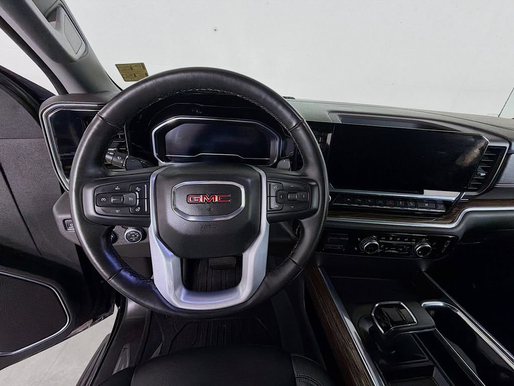 Used 2023 GMC Sierra 1500 Elevation w/ Elevation Premium Package AWD/4WD image 13
