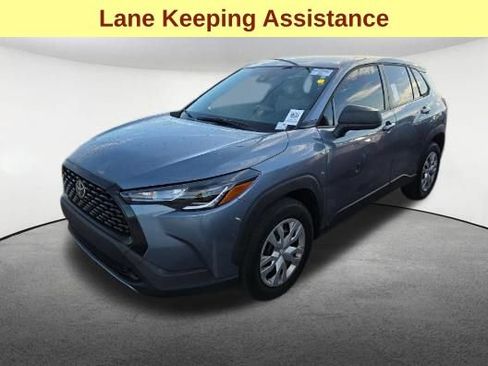 Used 2022 Toyota Corolla Cross L FWD image 4