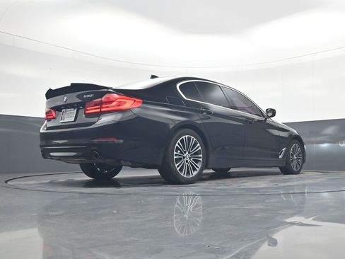 Used 2019 BMW 530i image 17