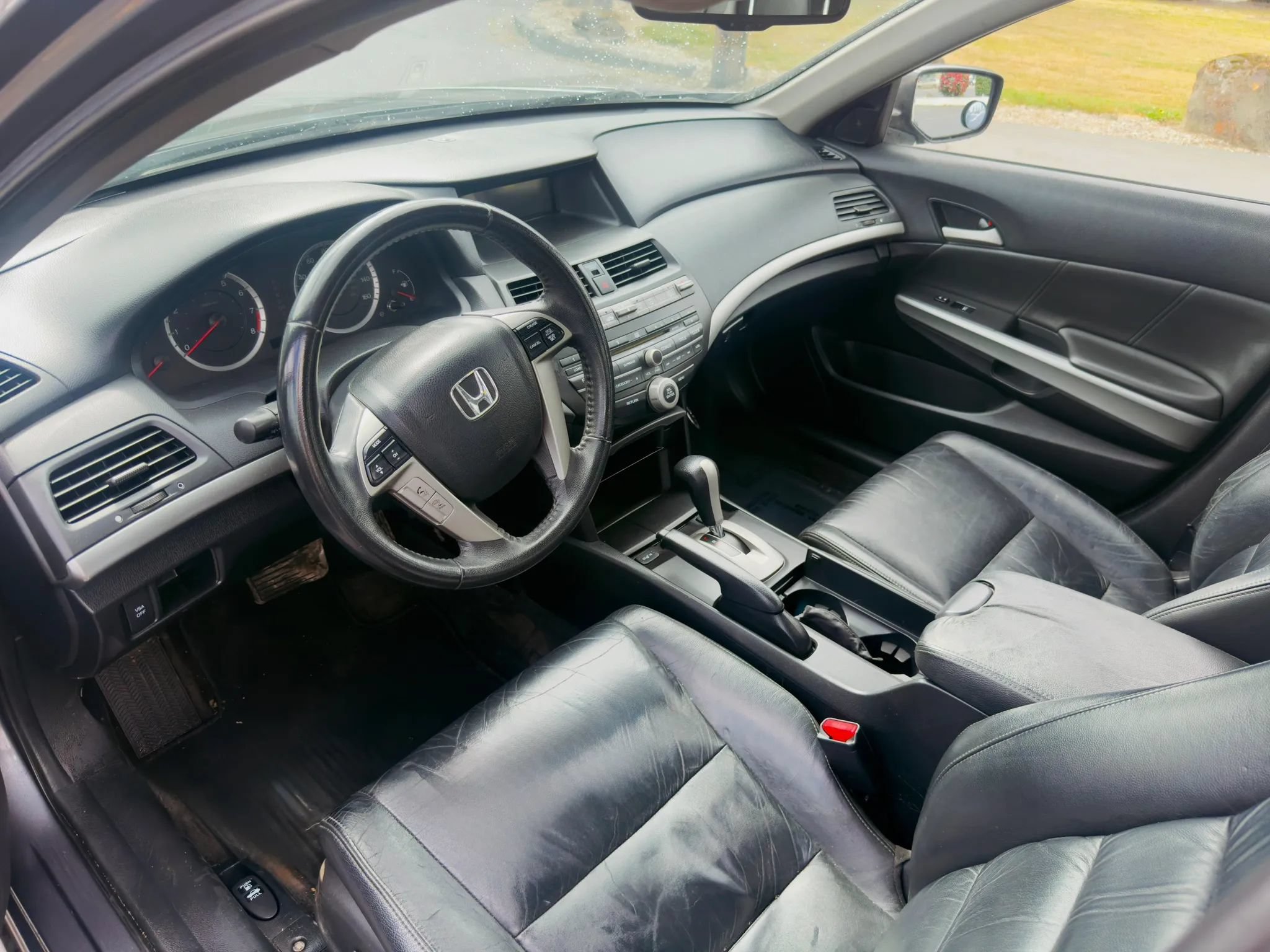 Used 2010 Honda Accord EX-L image 9