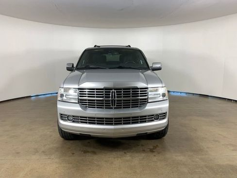 Used 2012 Lincoln Navigator L 4WD image 3