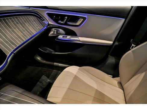 New 2026 Mercedes-Benz E 450 4MATIC Sedan image 19