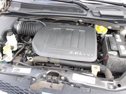 Used 2013 Dodge Grand Caravan SE FWD image 22