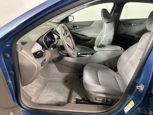 Used 2025 Chevrolet Malibu LT image 11