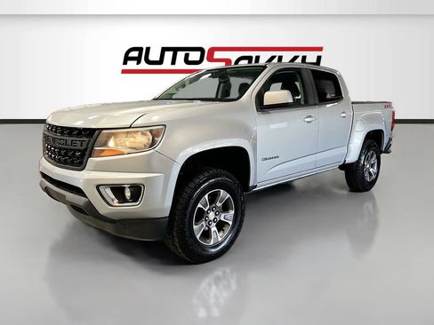 Used 2017 Chevrolet Colorado Z71 AWD/4WD image 3