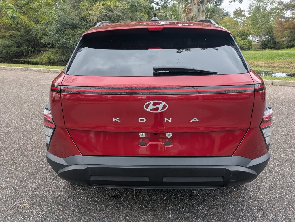 Used 2024 Hyundai Kona SEL FWD image 5
