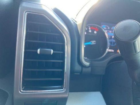 Used 2022 Ford F450 Limited w/ FX4 Off-Road Package image 28