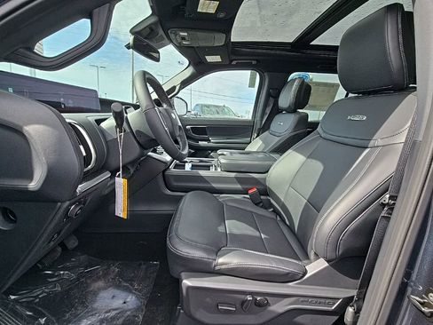 New 2026 Ford Expedition Platinum image 11