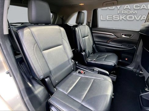 Used 2015 Toyota Highlander Limited AWD/4WD image 27