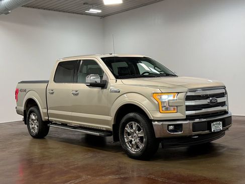 Used 2017 Ford F150 Lariat w/ Equipment Group 502A Luxury AWD/4WD image 22