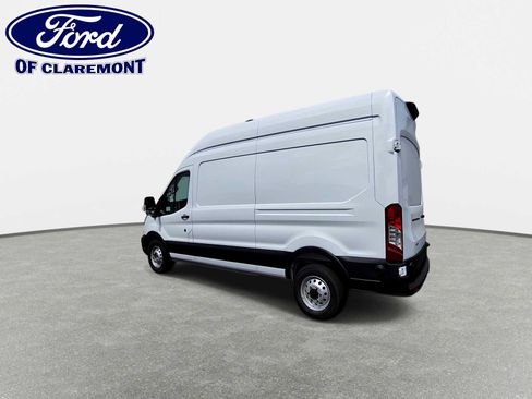 New 2026 Ford Transit 250 148 High Roof AWD image 6