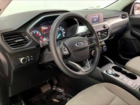 Used 2022 Ford Escape S image 14