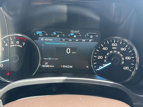 Used 2018 Ford F150 King Ranch w/ Equipment Group 601A Luxury AWD/4WD image 11