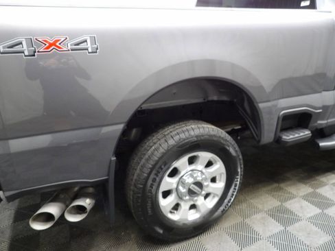 Used 2024 Ford F250 XLT AWD/4WD image 30