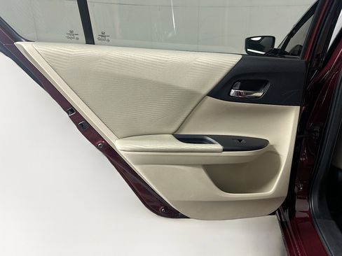 Used 2017 Honda Accord LX image 24