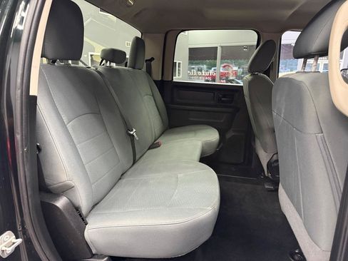 Used 2018 RAM 2500 Tradesman w/ Chrome Appearance Group RWD image 10