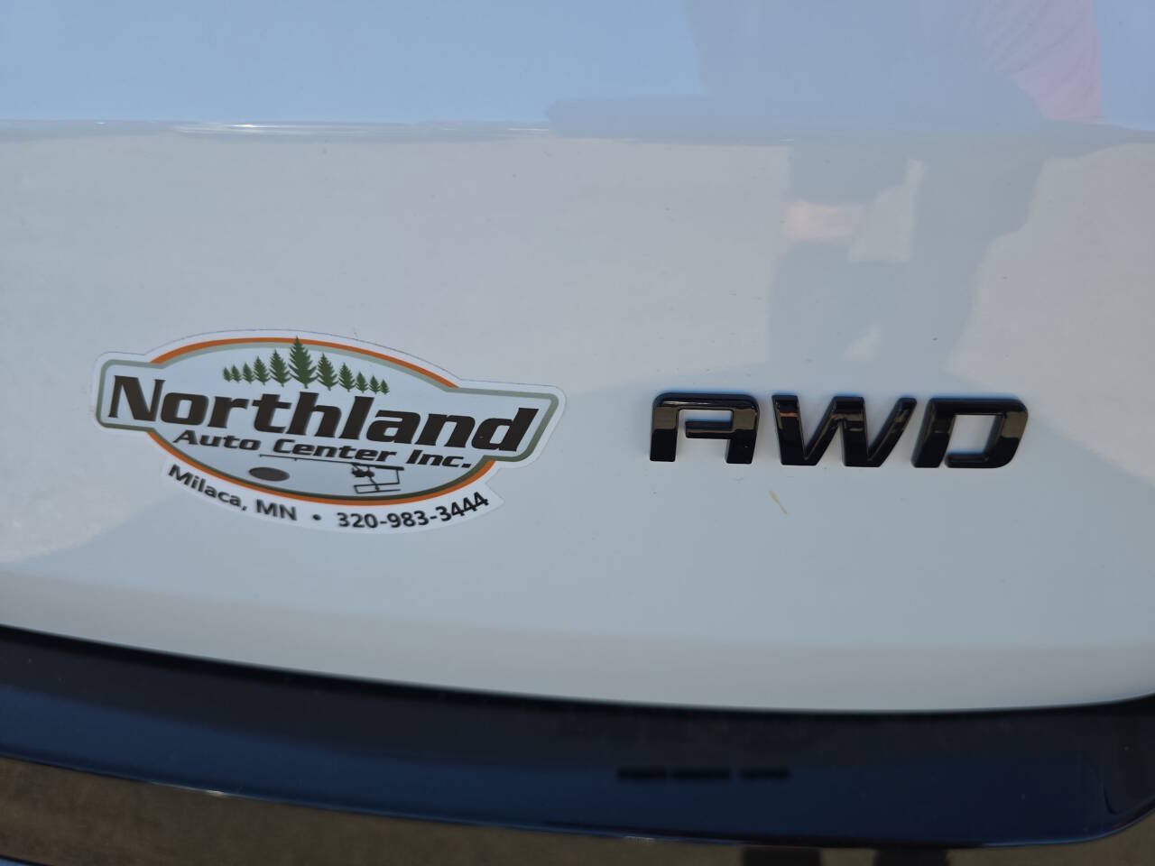 Used 2023 Chevrolet Traverse Premier w/ Redline Edition AWD/4WD image 25