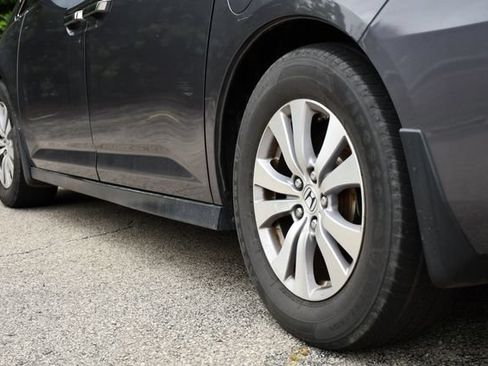 Used 2015 Honda Odyssey EX-L image 9