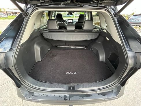 Used 2023 Toyota RAV4 XLE Premium AWD/4WD image 25