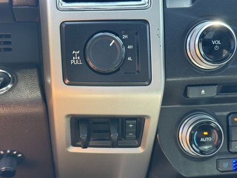 Used 2017 Ford F250 King Ranch w/ King Ranch Ultimate Package AWD/4WD image 25