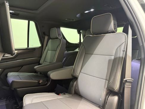 New 2026 GMC Yukon Elevation w/ Elevation Premium Package AWD/4WD image 31