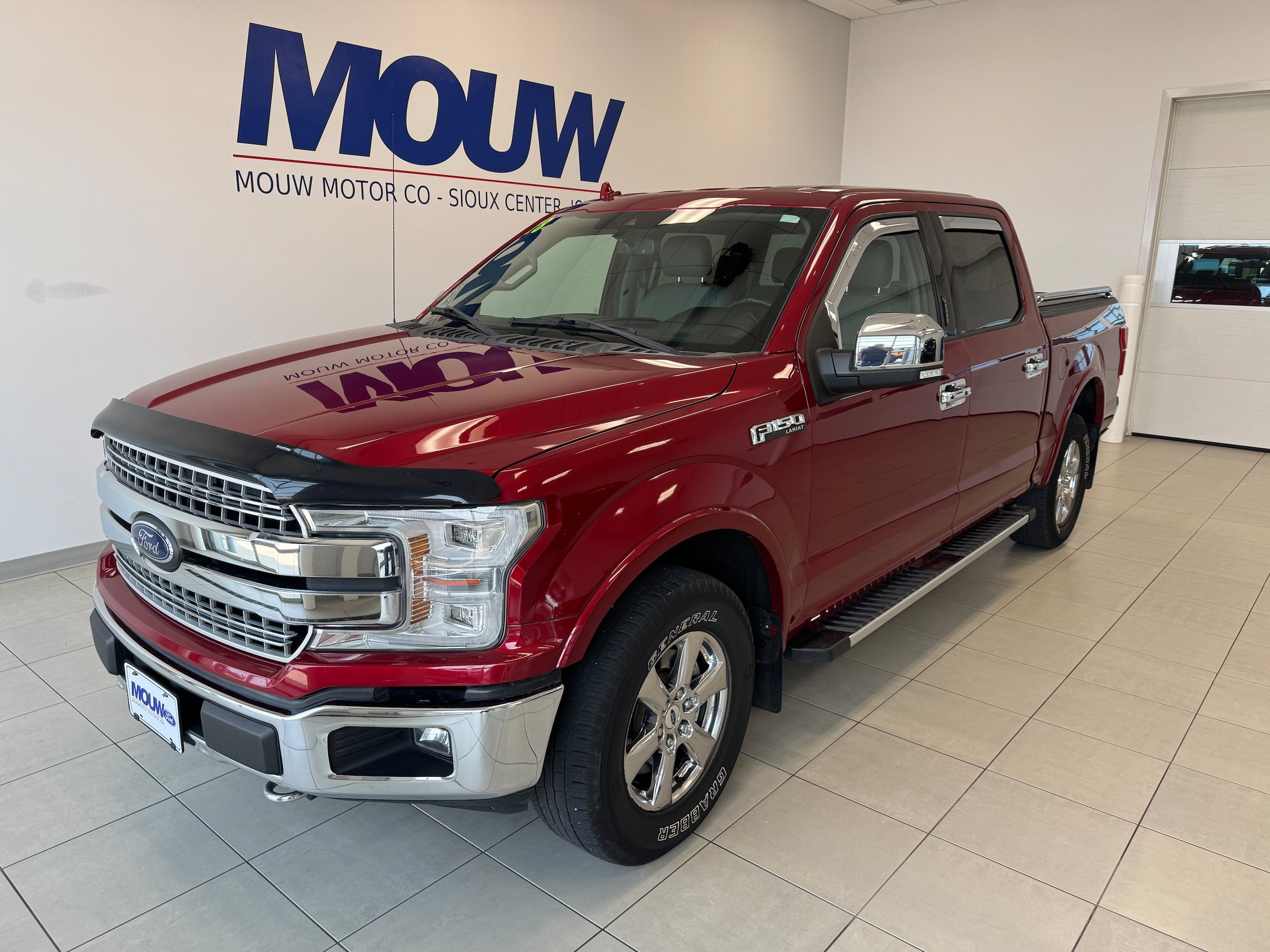 Used 2018 Ford F150 Lariat w/ Equipment Group 502A Luxury AWD/4WD image 2