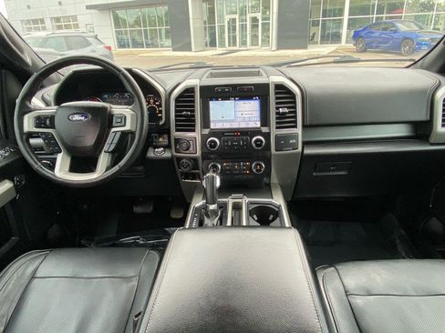 Used 2017 Ford F150 Lariat w/ Equipment Group 502A Luxury AWD/4WD image 34