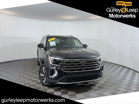 Used 2025 Volkswagen Atlas SEL image 1