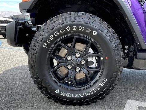 New 2026 Jeep Gladiator Sport AWD/4WD image 10