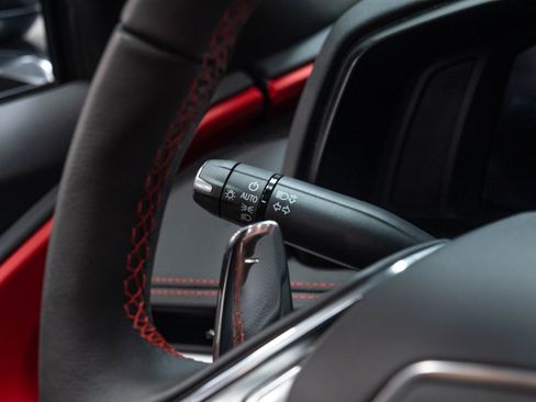 Used 2023 Chevrolet Corvette Z06 RWD image 15