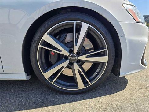 Used 2022 Audi S6 Premium Plus w/ Black Optic Package AWD/4WD image 9