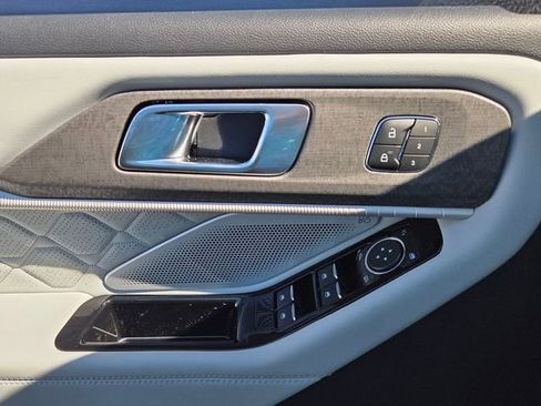 New 2026 Ford Explorer Platinum w/ LUX Leather Package image 24