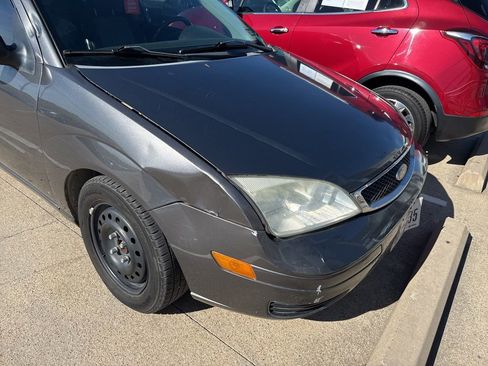 Used 2007 Ford Focus ZX3 Hatchback image 5