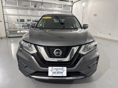 Used 2019 Nissan Rogue SV AWD/4WD image 2