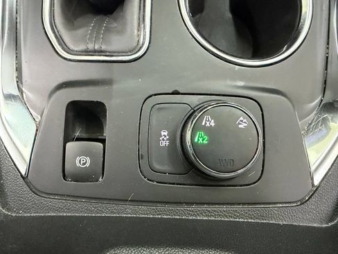 Used 2020 Chevrolet Traverse LT AWD/4WD image 27