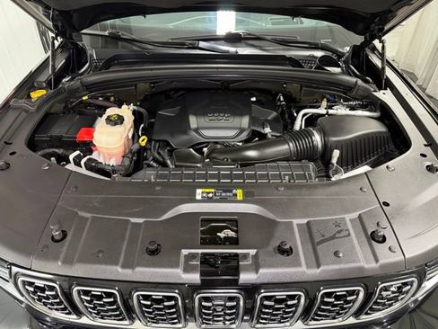 Used 2022 Jeep Grand Cherokee L Summit image 30