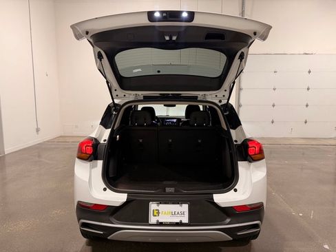 Used 2025 Buick Encore GX Preferred FWD image 9