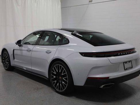 New 2025 Porsche Panamera 4 image 4
