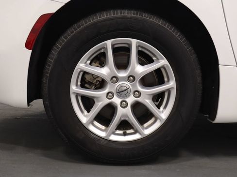 Certified 2023 Chrysler Voyager LX FWD image 26