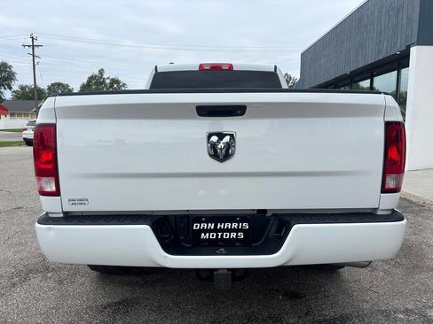 Used 2016 RAM 1500 Express RWD image 9