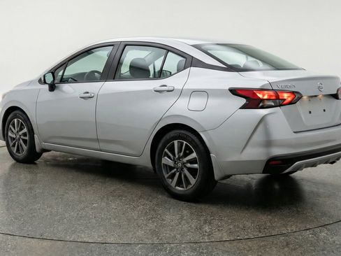Used 2025 Nissan Versa SV FWD image 6